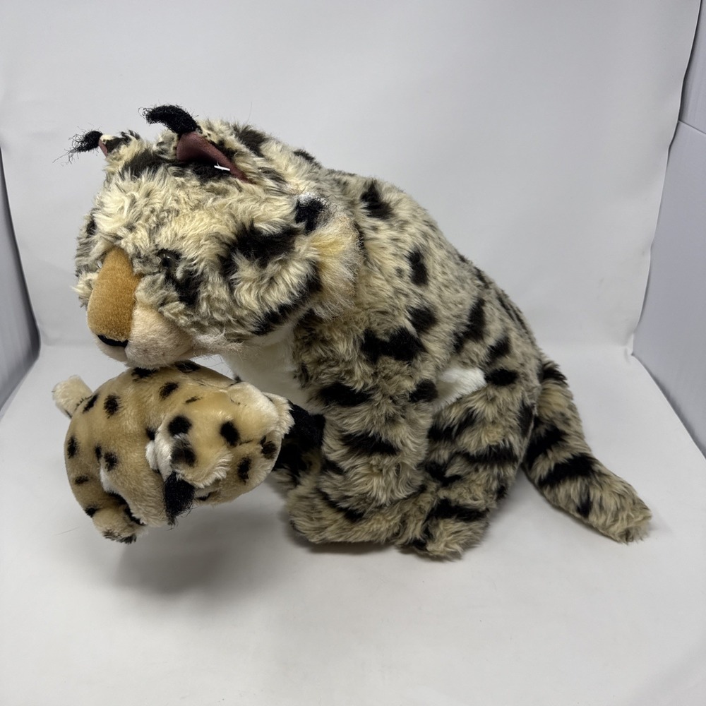 Vintage Large Fine Toy Plush Cheetah And Cub Plush 18 Inch‎ Tall Sitting